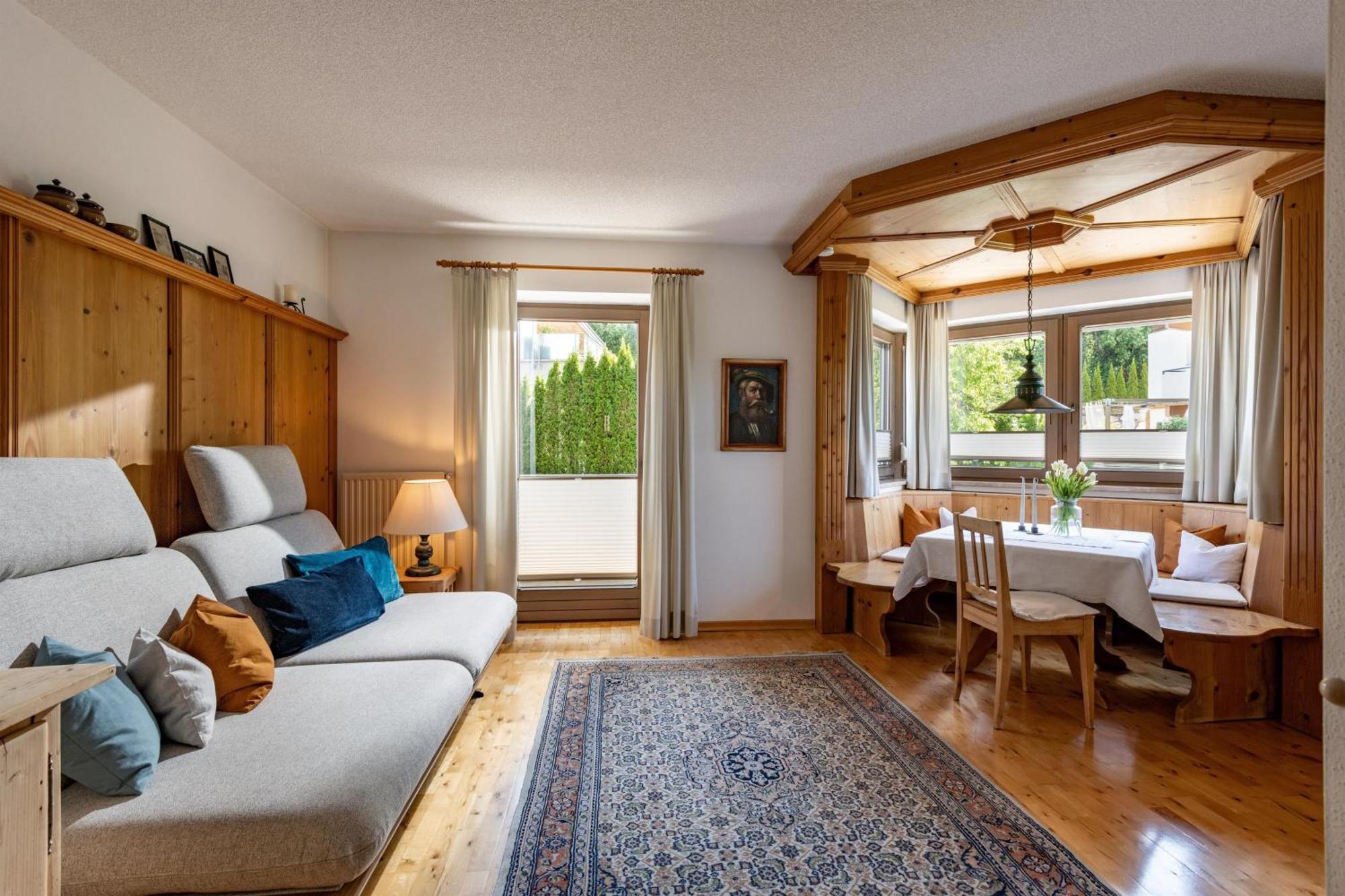 Haus Alpin Apartment Ellmau Exterior photo